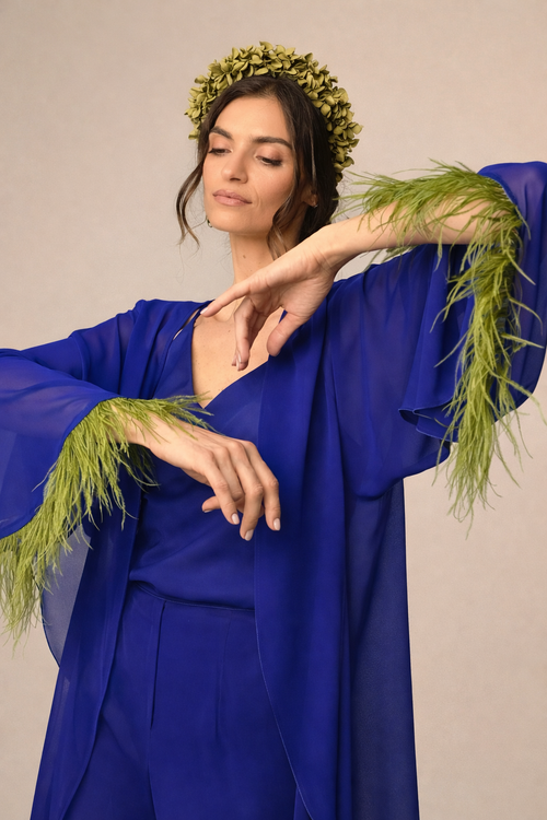 Mantella Elda in Chiffon Blu Indaco con piuma
