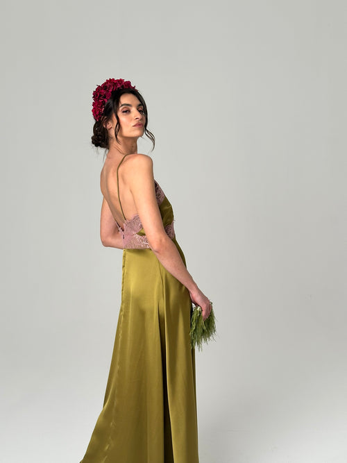 Abito Cassandra in Satin Verde oliva